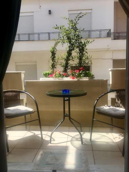טריפוליס Central Artistic 2-Bedroom Apartment 79Sqm מראה חיצוני תמונה
